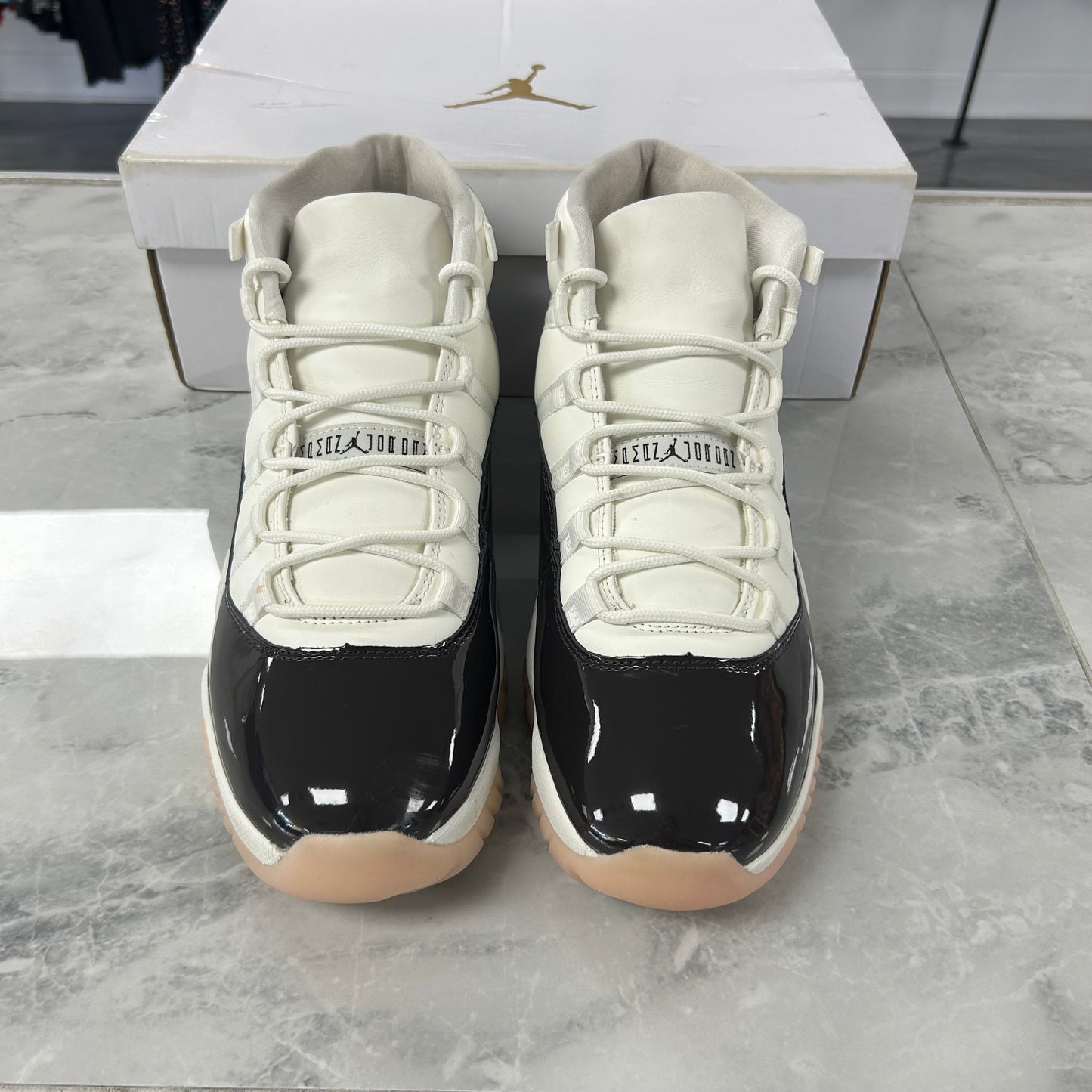 Jordan 11 Retro Neapolitan (USED