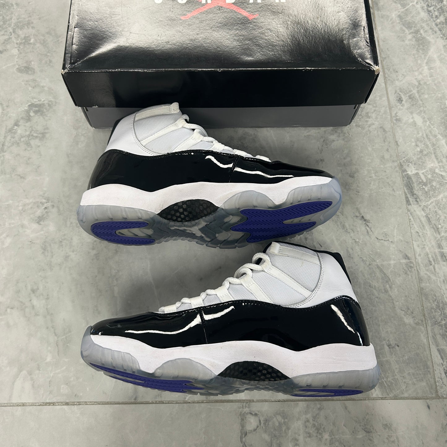 Jordan 11 Retro Concord (2018)(USED)