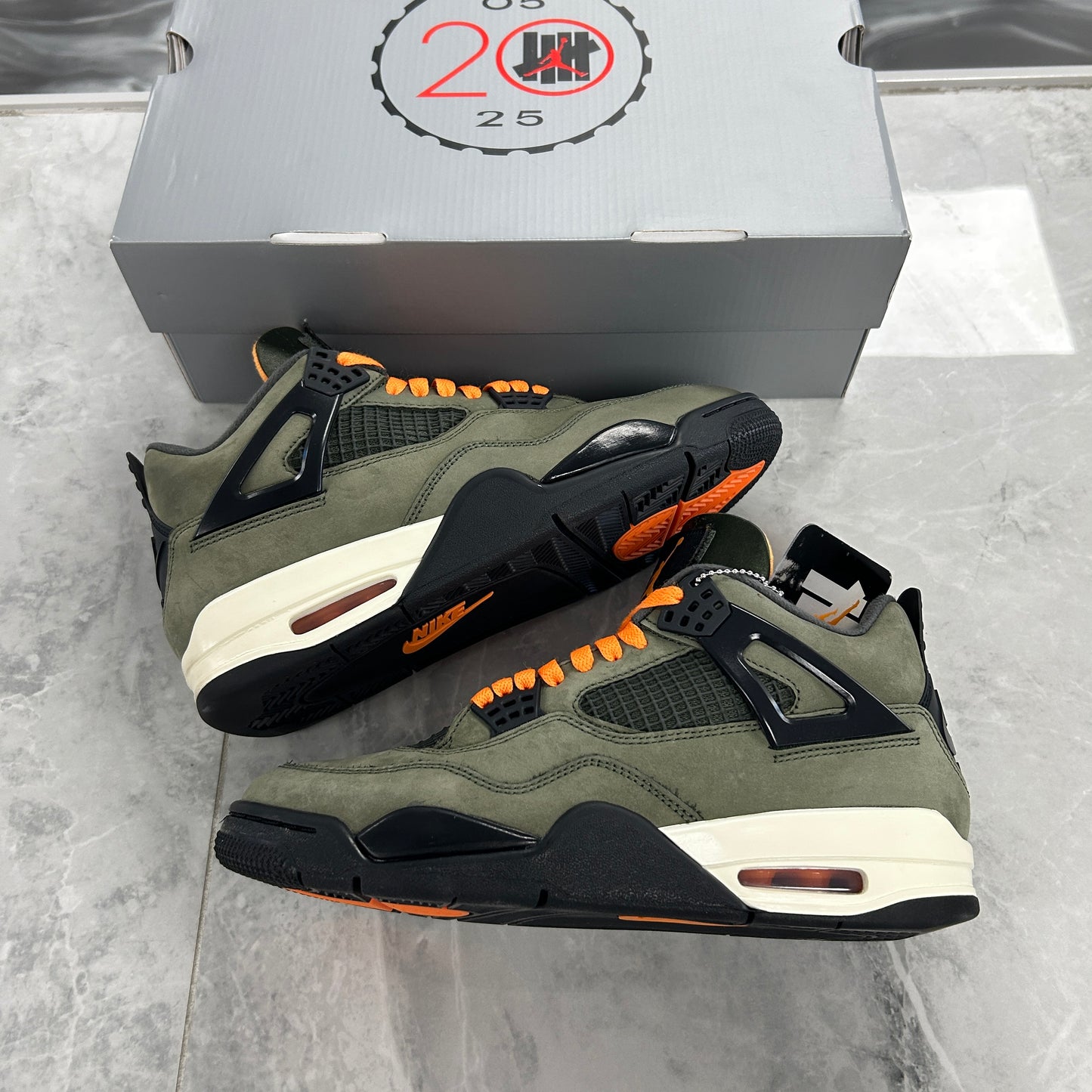 Jordan 4 Retro OG SP Undefeated (2025) (USED)