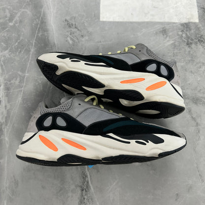 adidas Yeezy Boost 700
Wave Runner (USED NO BOX)