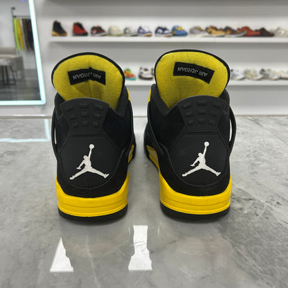Air Jordan 4 Retro 'Thunder' 2023 (USED NO BOX)