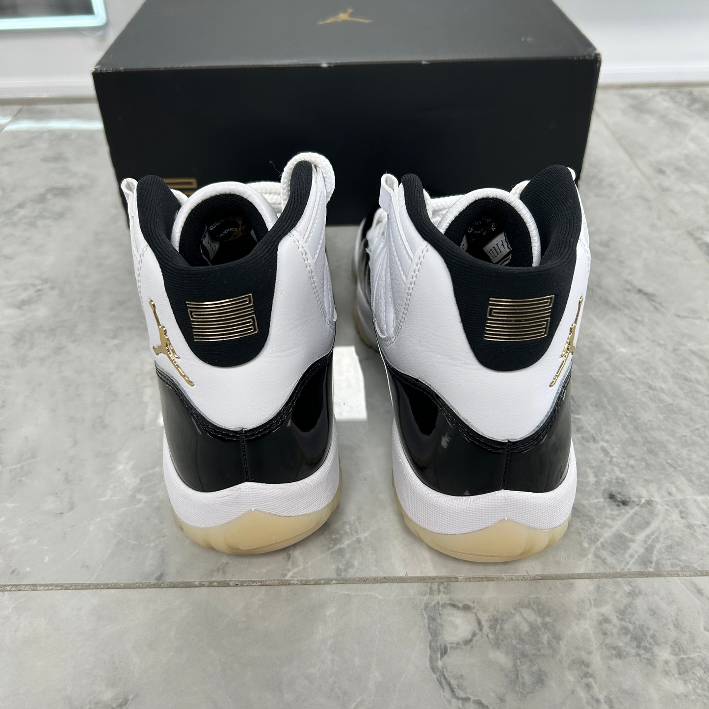 Jordan 11 Retro DMP Gratitude (2023) (USED)