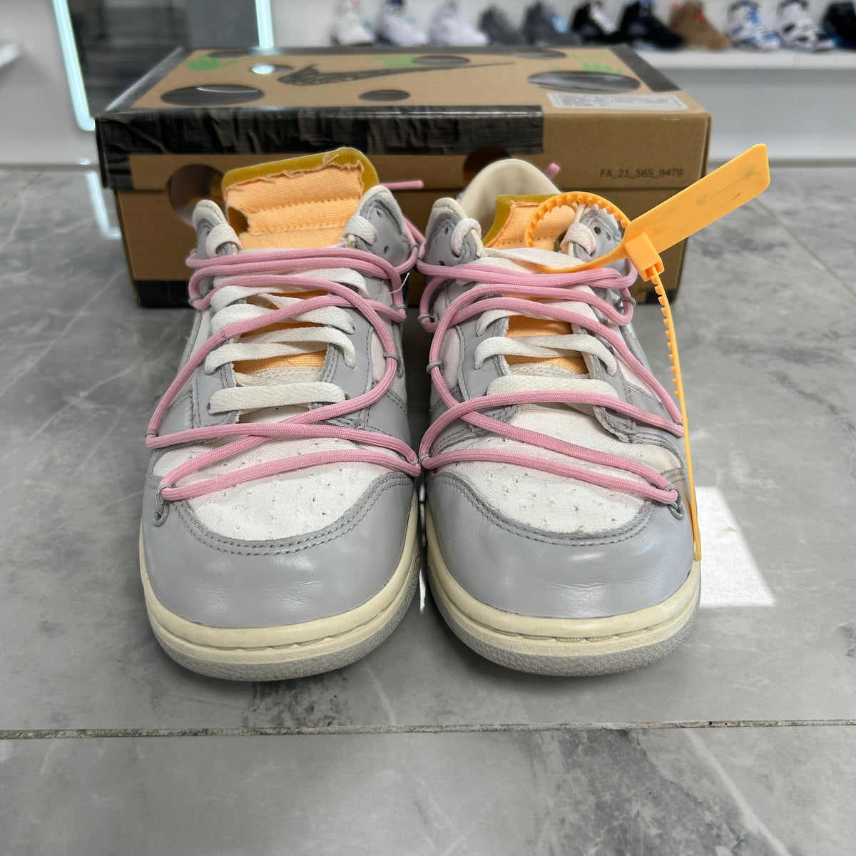 Nike Dunk Low Off-White Lot 9 - view 4
