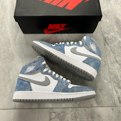 Jordan 1 Retro High OG Hyper Royal (USED)