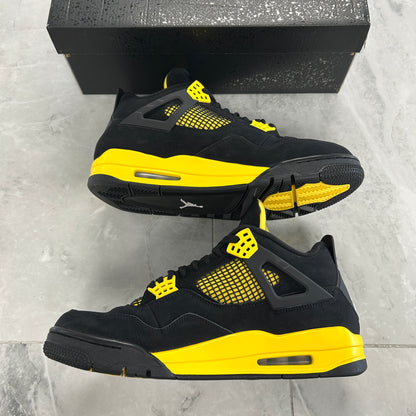 Jordan 4 Retro Thunder (2023) (USED)