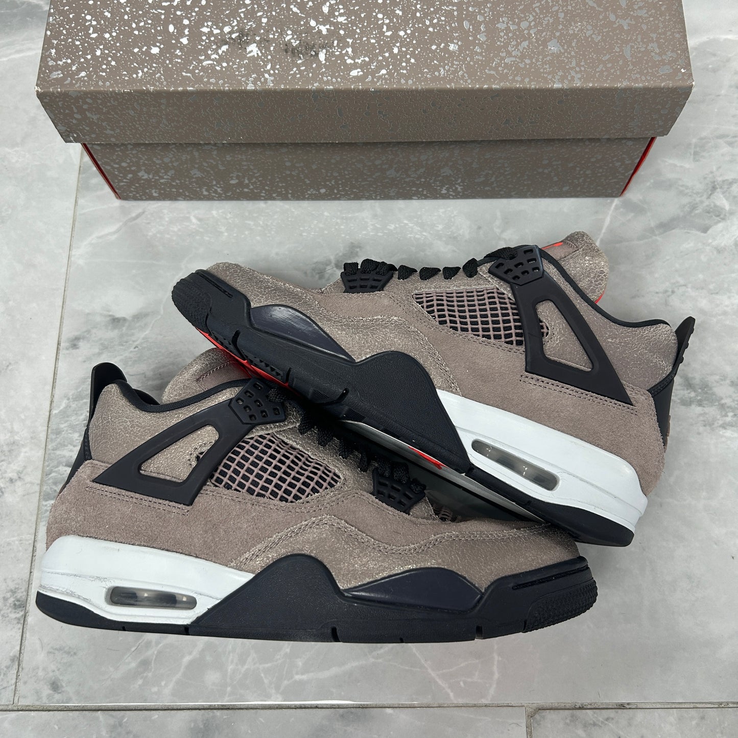 Jordan 4 Retro Taupe Haze - view 2