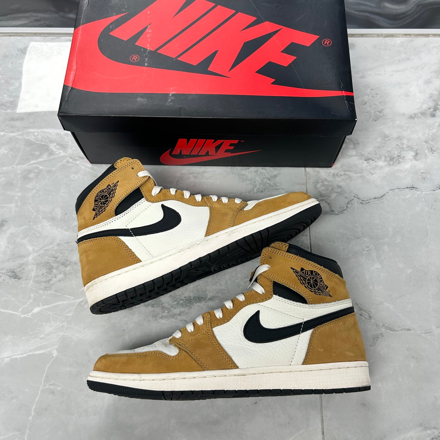 Jordan 1 Retro High Rookie of the Year (USED)