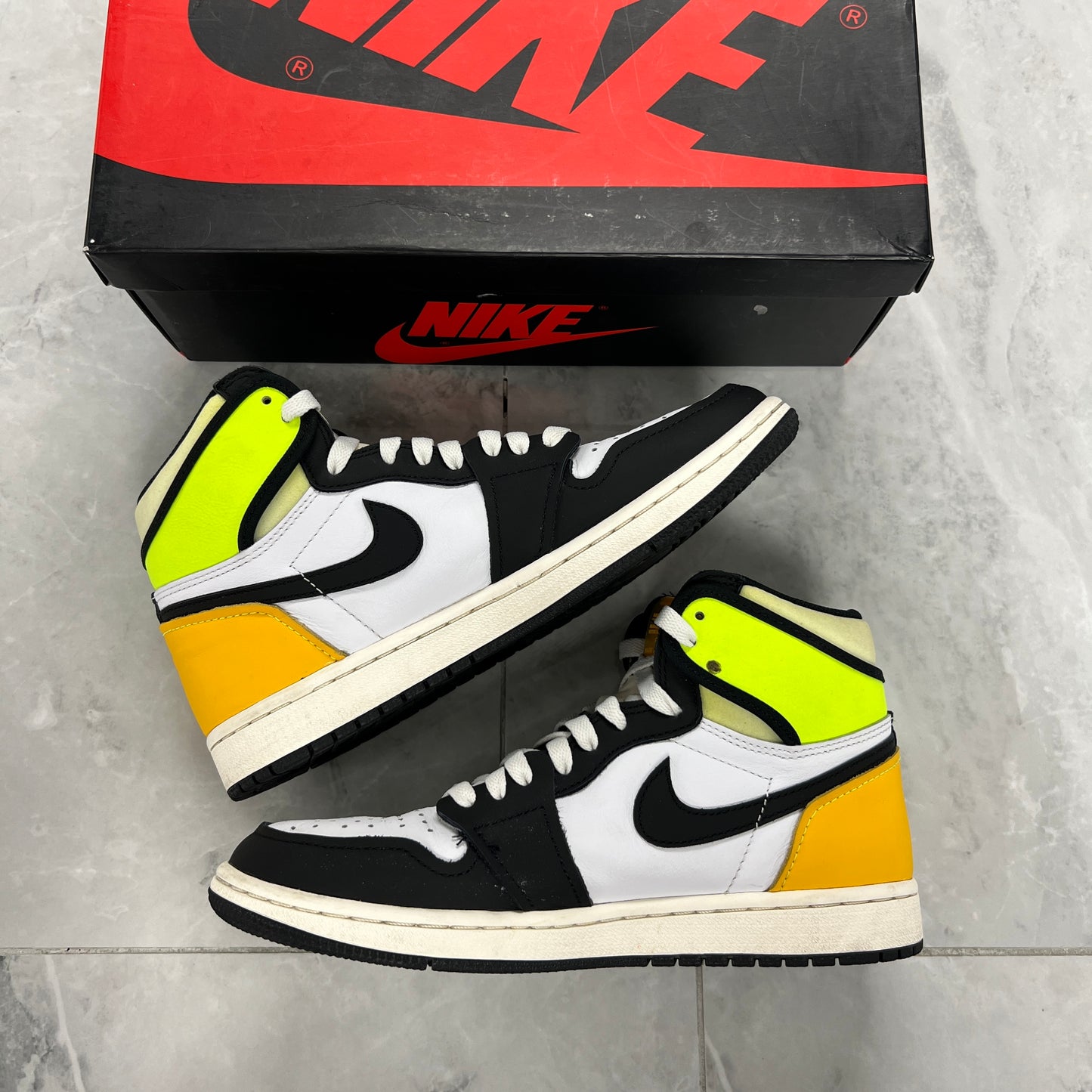 Jordan 1 Retro High White Black Volt University Gold (Used)