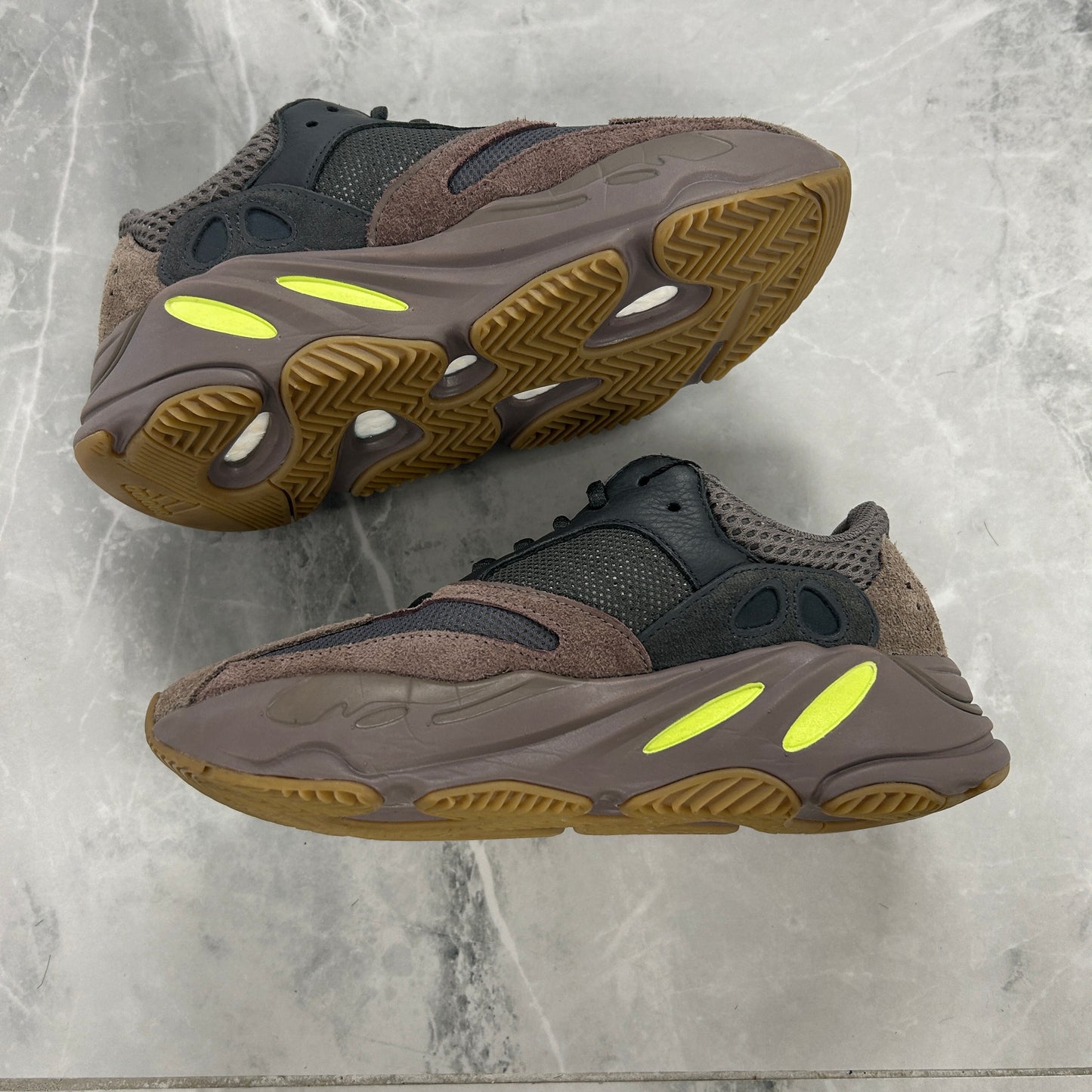 Adidas Yeezy Boost 700 Mauve (Used)(No Box)