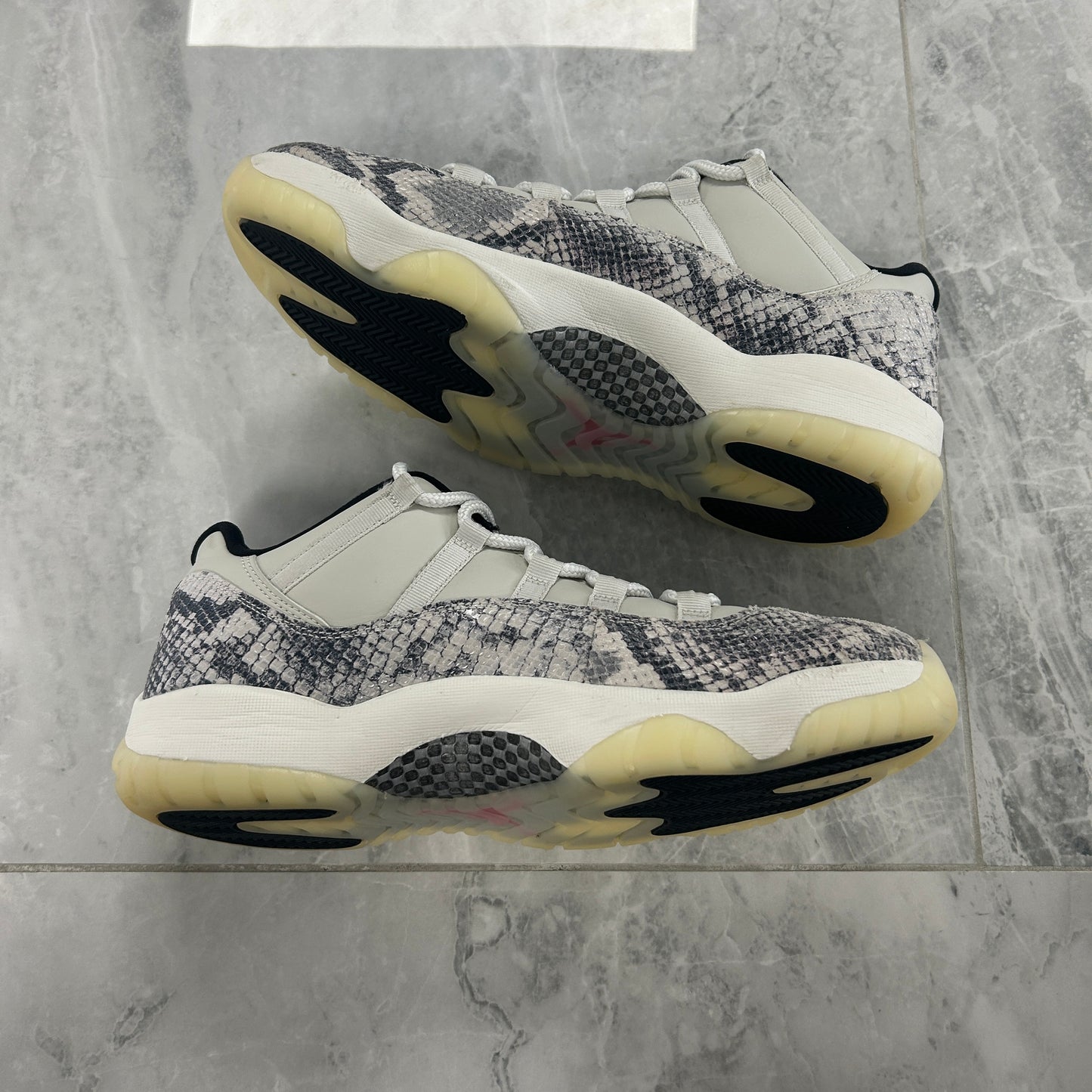 Air Jordan 11 Retro Low Light Bone Snakeskin (USED NO BOX)