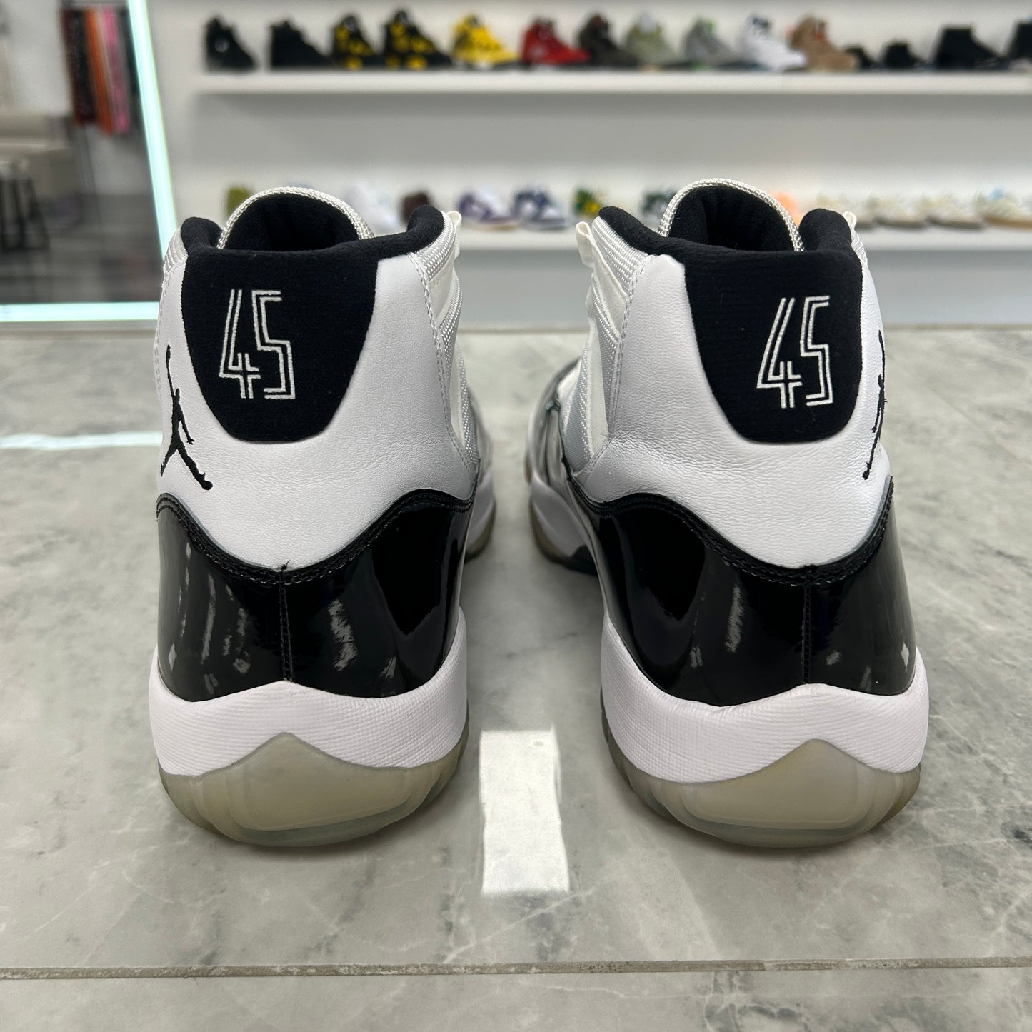 Air Jordan 11 Retro Concord 2018 (Used)(NO BOX)