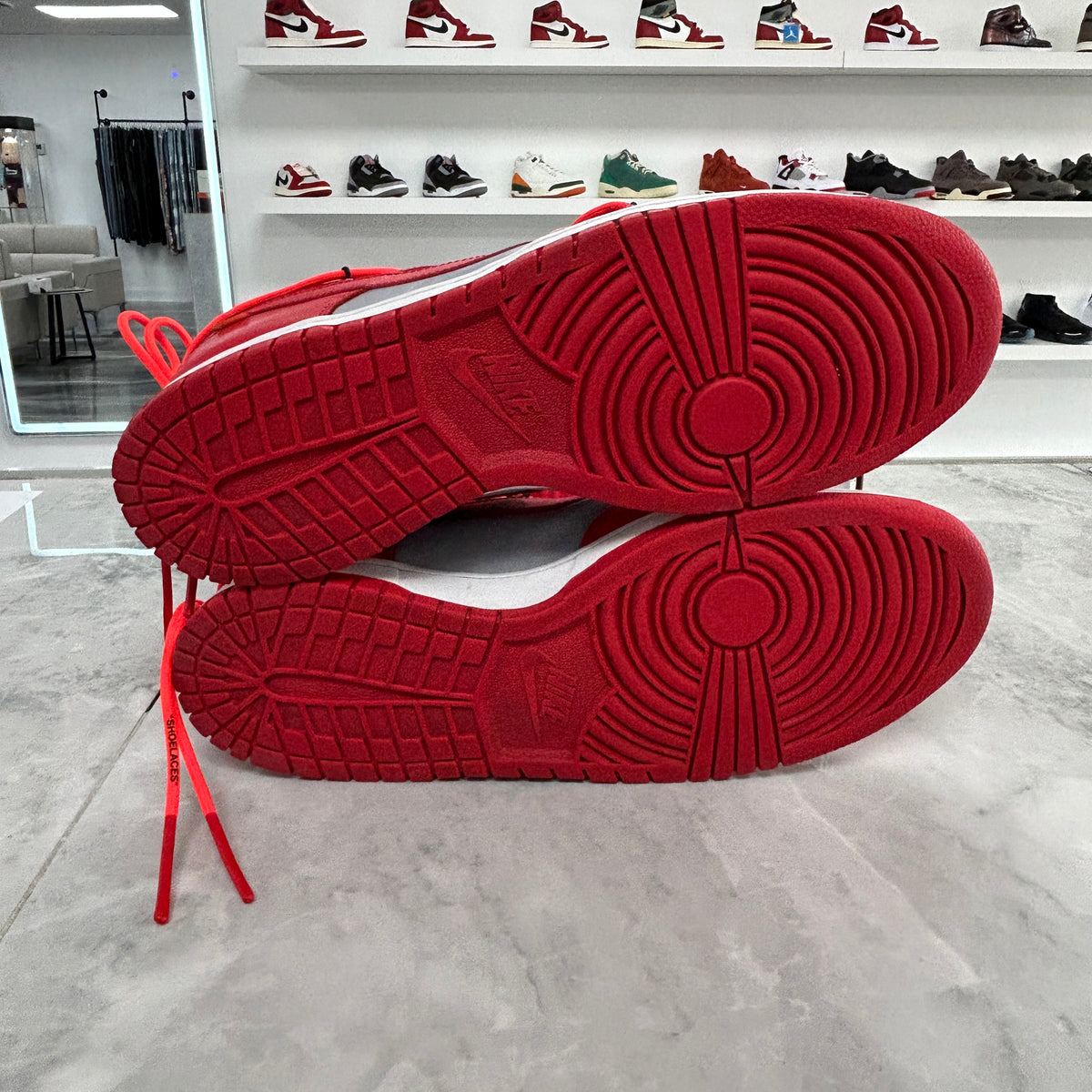 Nike Dunk Low Off-White University Red - view 7