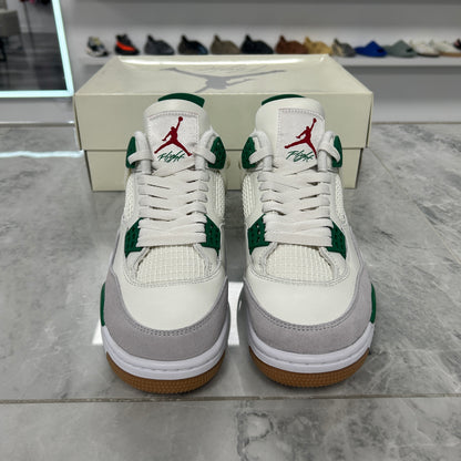 Nike SB x Air Jordan 4 Retro SP Pine Green (USED)