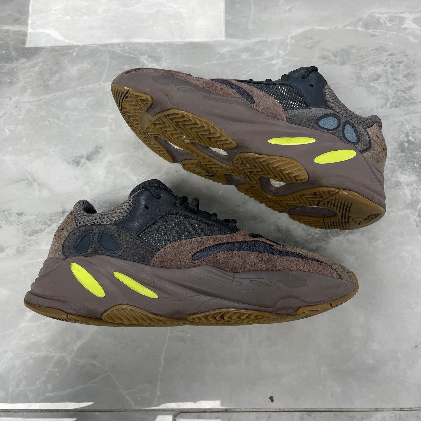 adidas Yeezy Boost 700 Mauve (USED NO BOX)