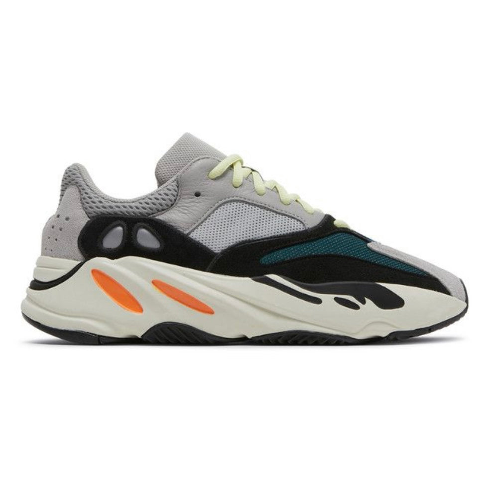 adidas Yeezy Boost 700
Wave Runner (USED NO BOX)
