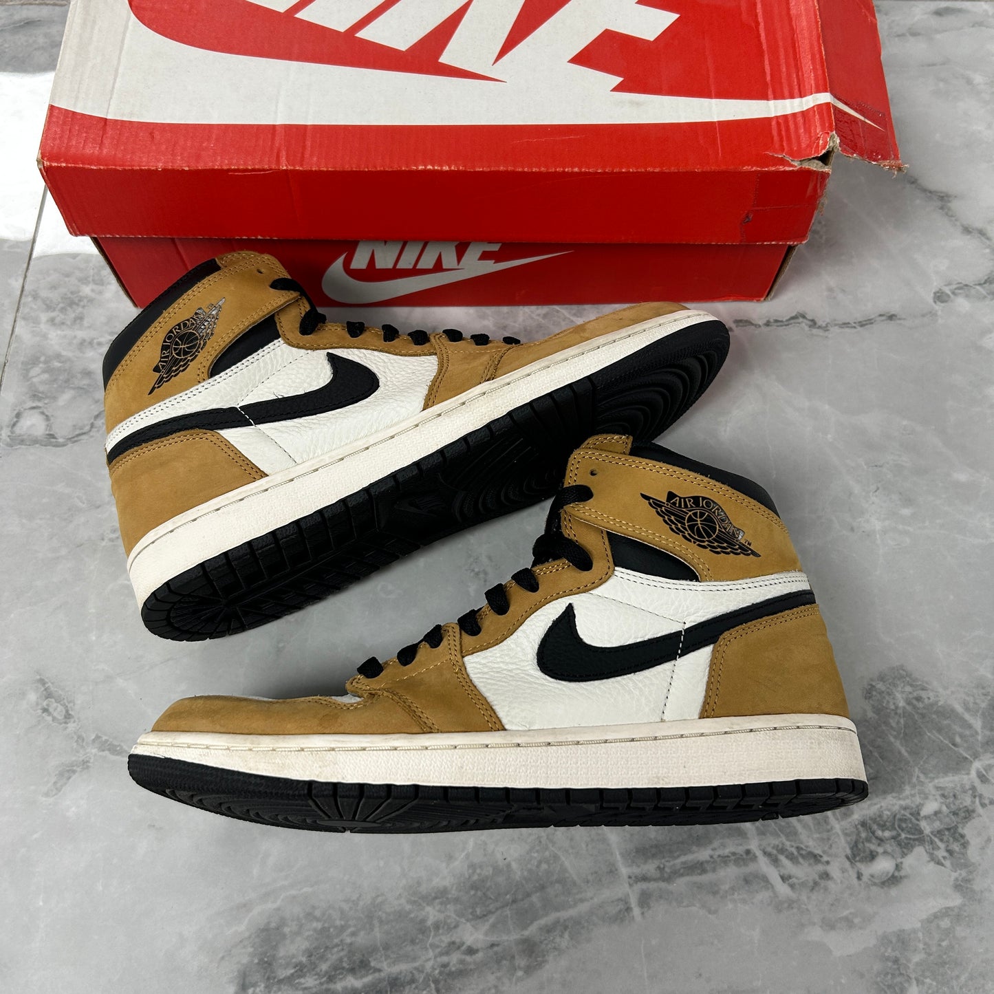 Jordan 1 Retro High Rookie of the Year (USED)
