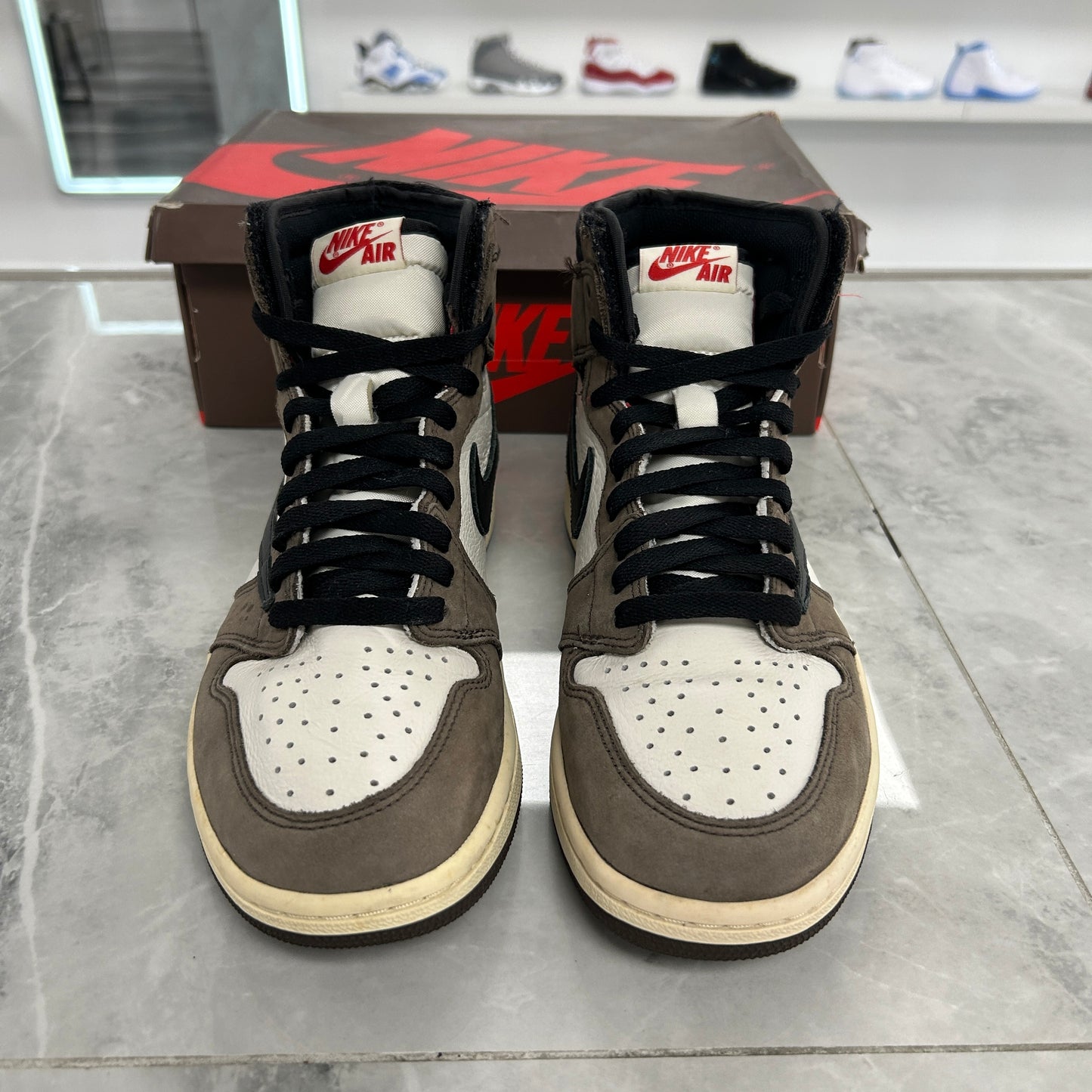 Jordan 1 High Retro OG Travis Scott Mocha (USED)