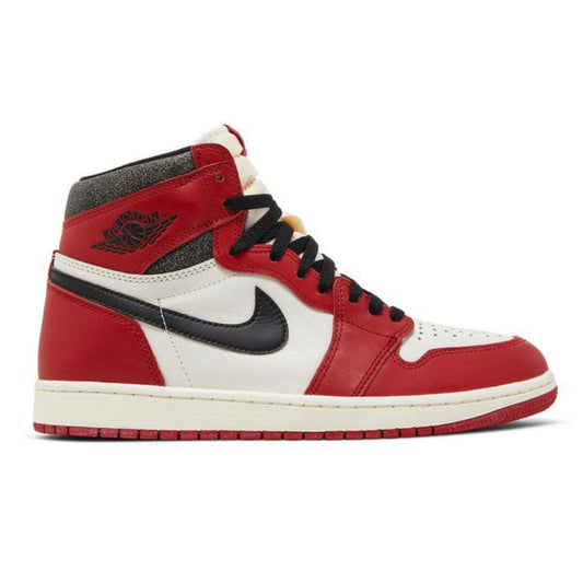 Air Jordan 1 Retro High OG
Chicago Lost & Found (USED)