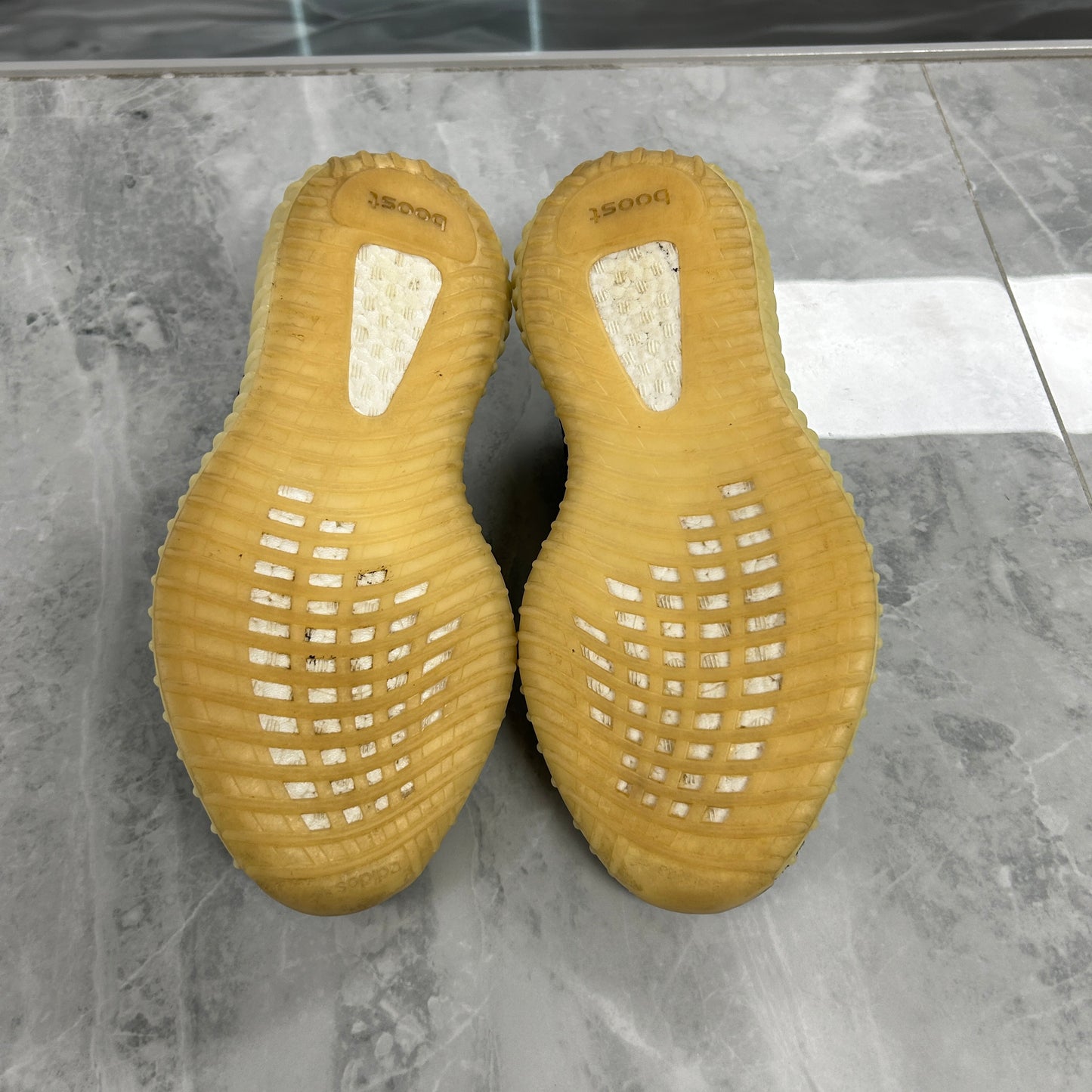 Adidas Yeezy Boost 350 V2 Carbon (Used) (No Box)