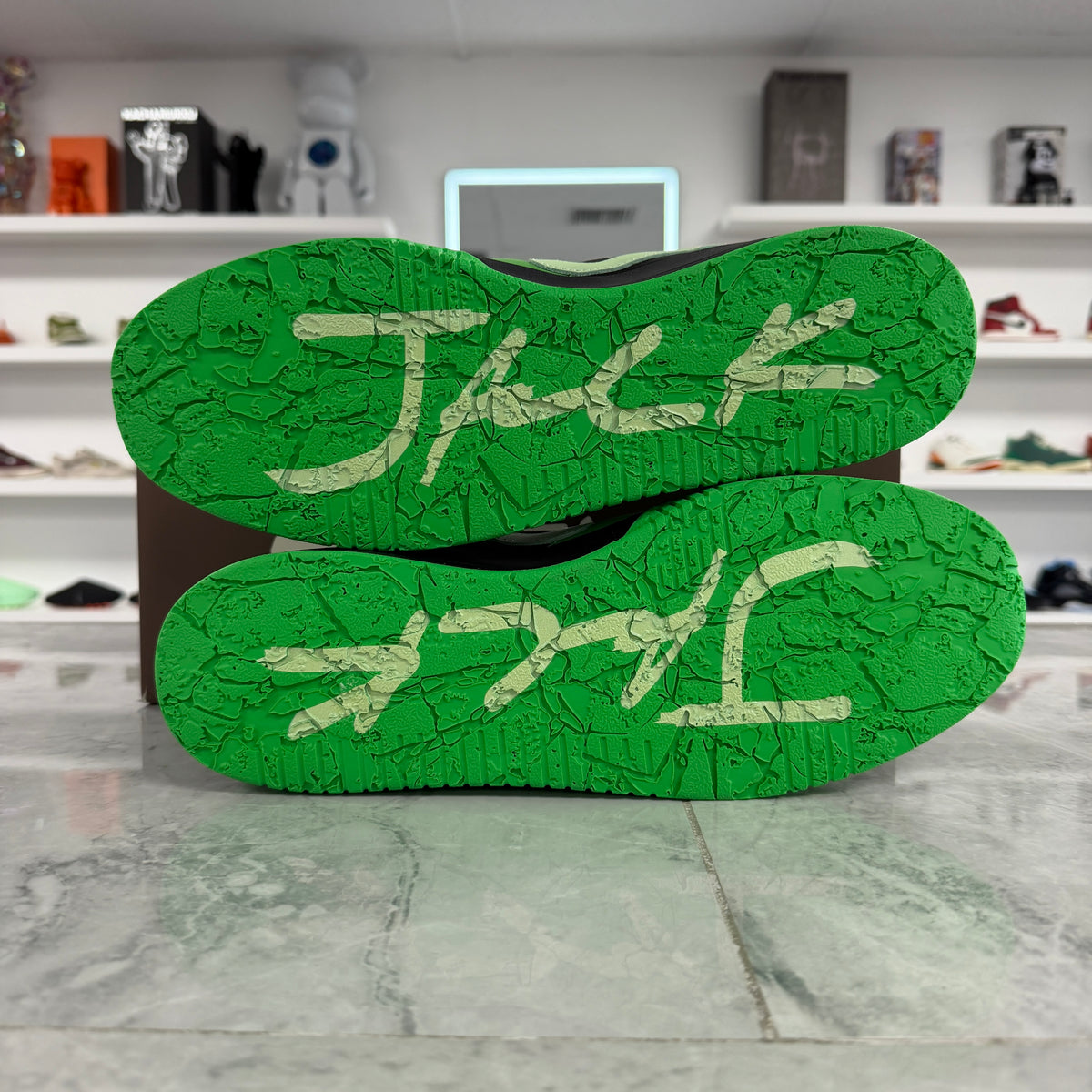 Jordan CJ1 T-Rexx Travis Scott Green Spark