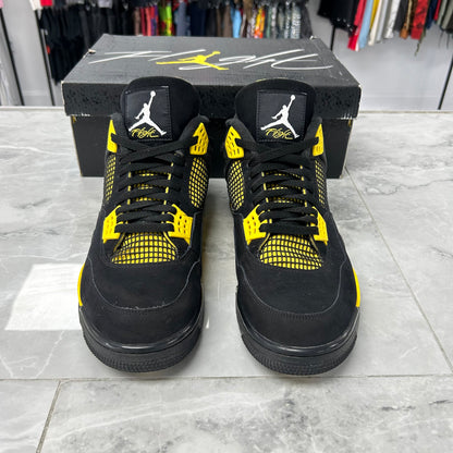 Jordan 4 Retro Thunder (2023)(USED)