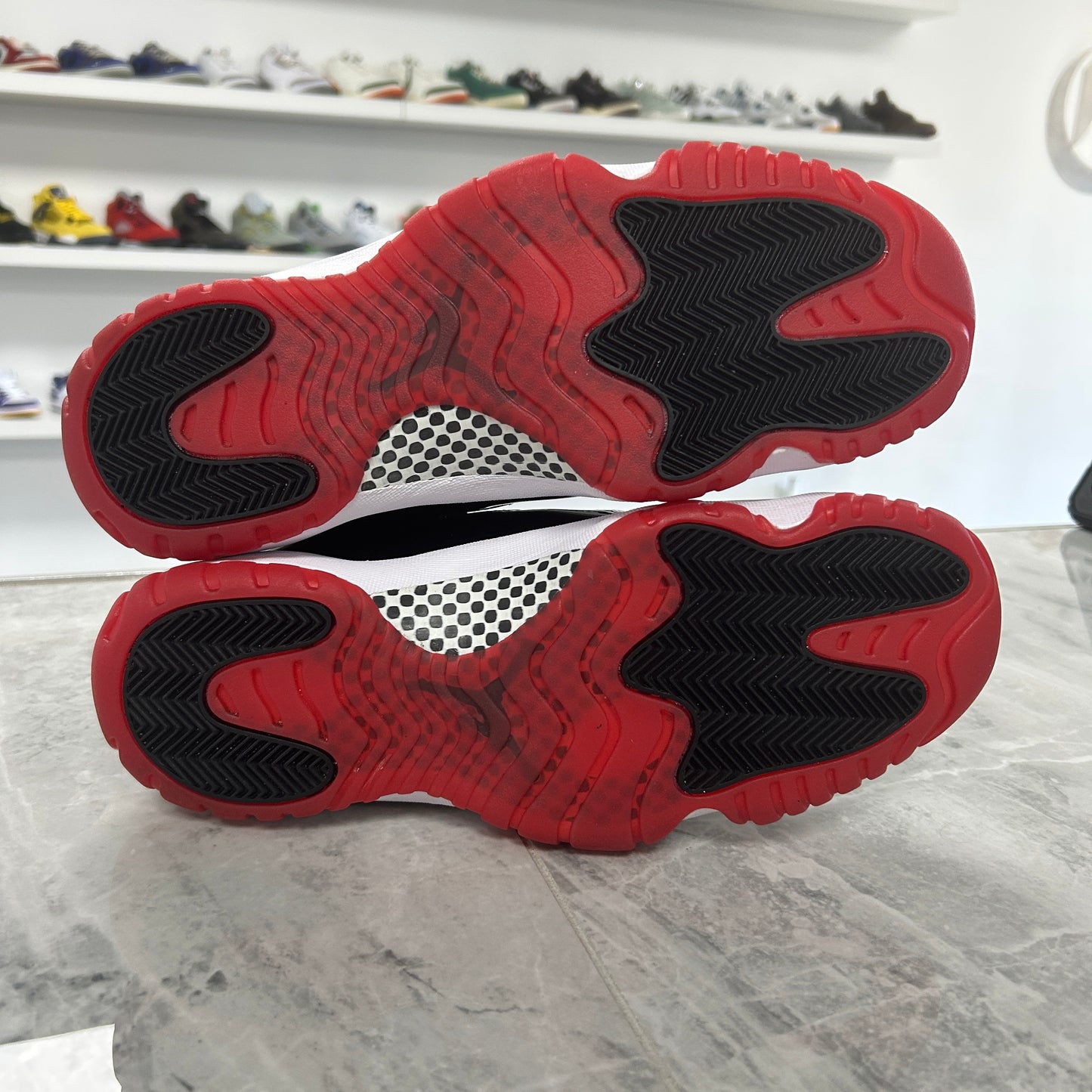 Air Jordan 11 Retro Bred 2019 (Used)