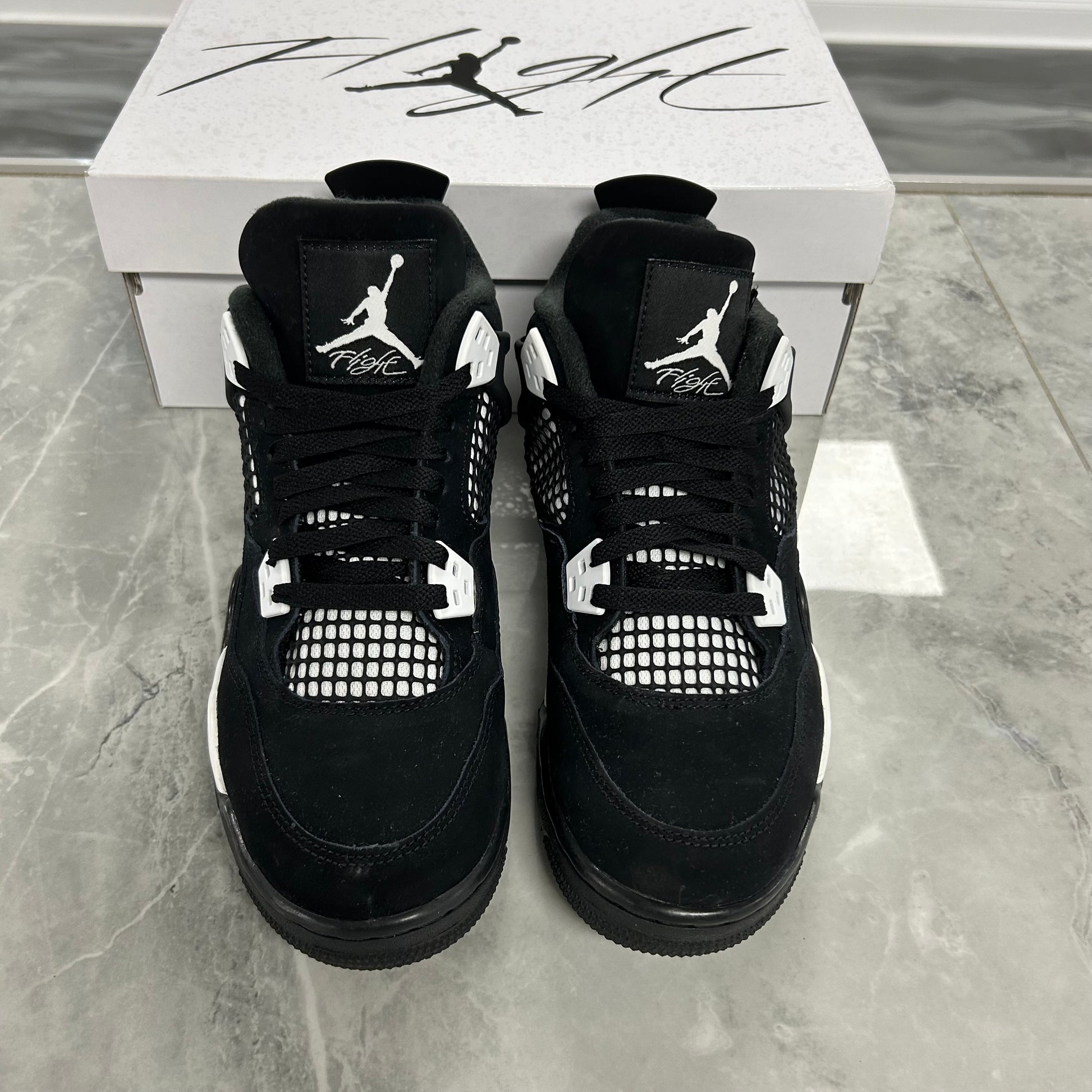 Jordan 4 Retro White Thunder - view 4
