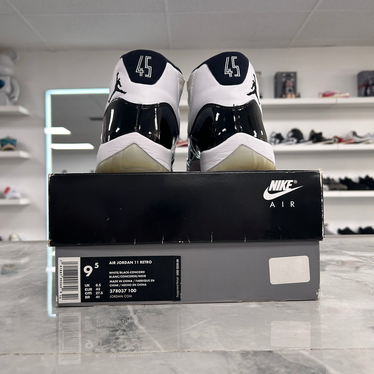 Jordan 11 Retro Concord (2018) - view 7