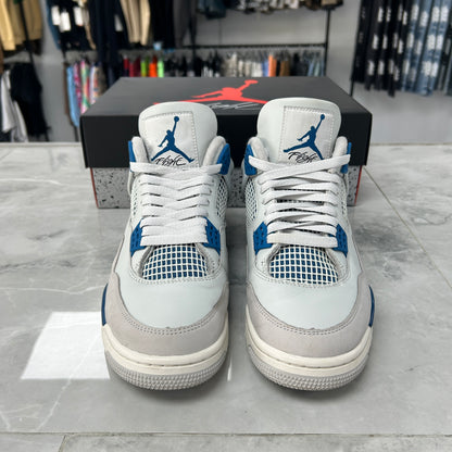 Air Jordan 4 Retro Military Blue
2024 (USED)