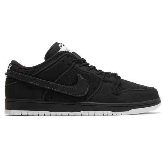 Nike SB Dunk Low Gnarhunters (USED NO BOX)