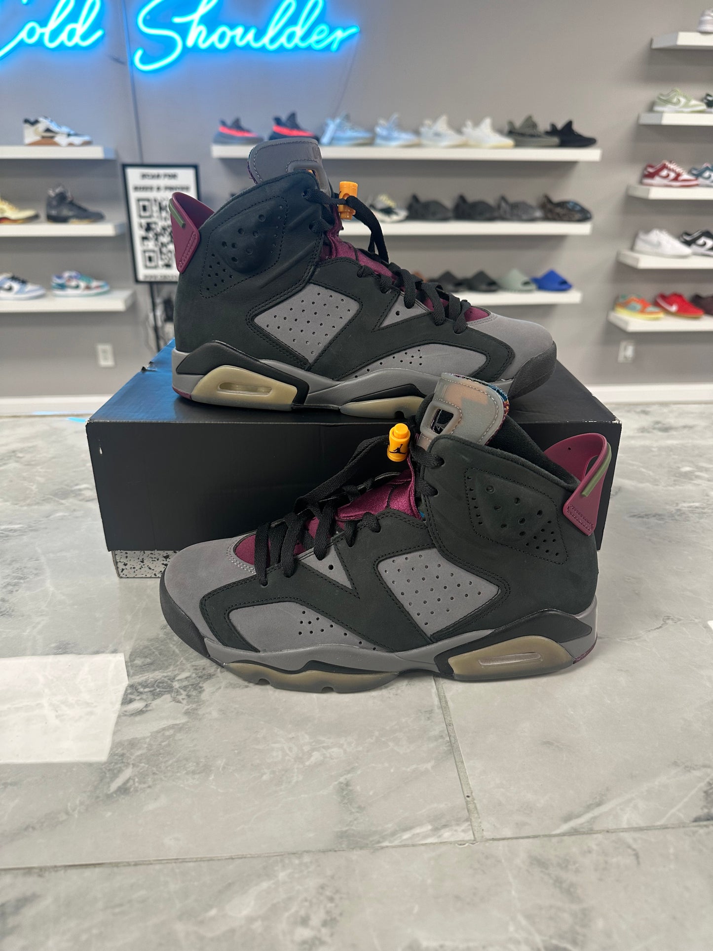 Jordan 6 Retro Bordeaux (USED)