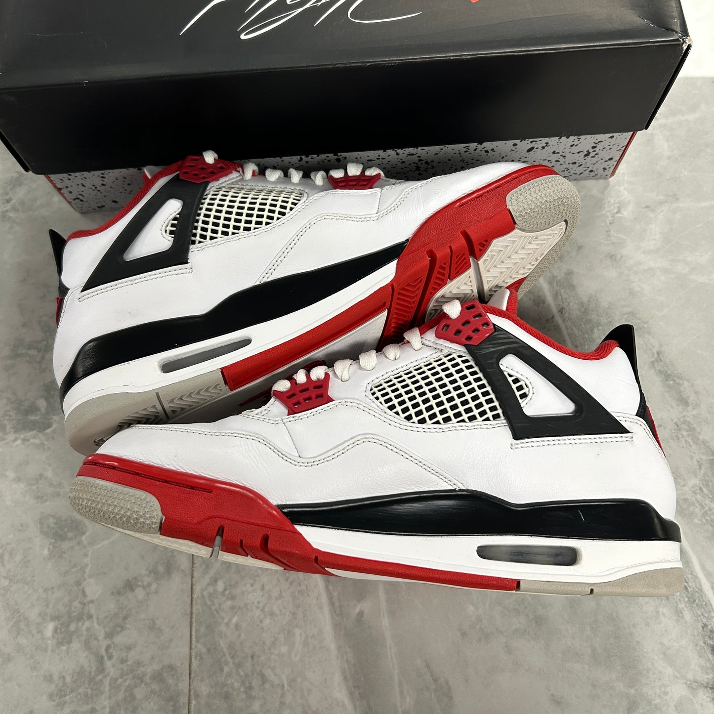 Jordan 4 Retro Fire Red (2020)(USED)