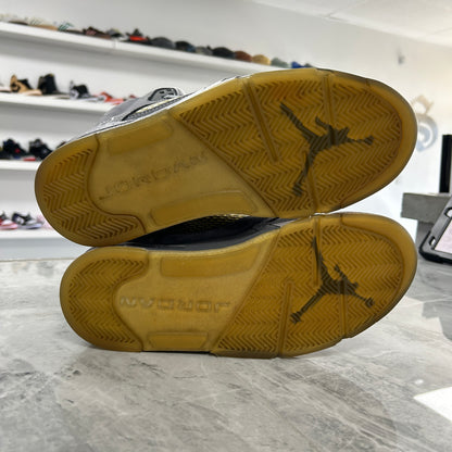 Jordan 5 Retro Wolf Grey (USED NO BOX)