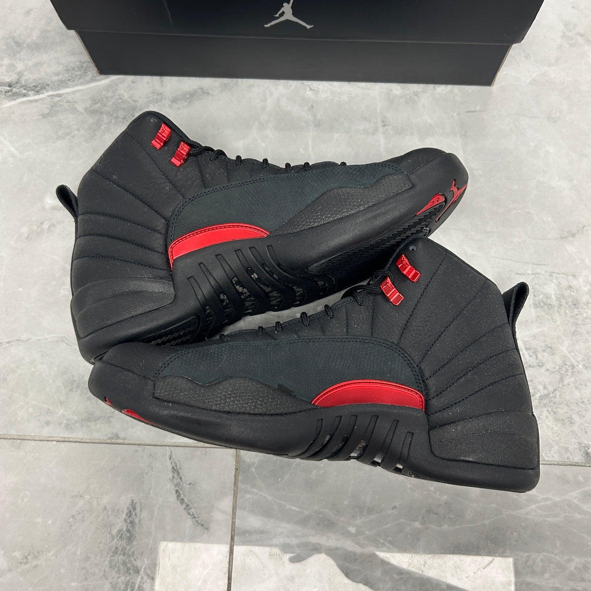 Jordan 12 Retro Bloodline (USED)