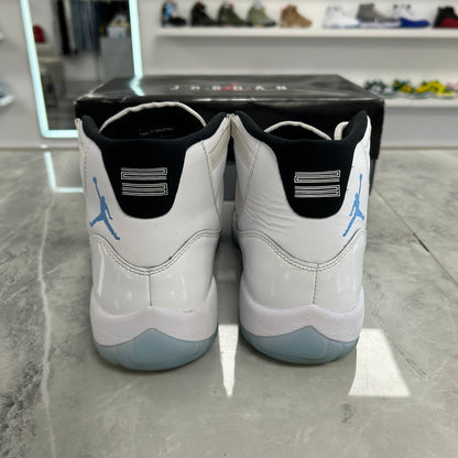 Jordan 11 Retro Legend Blue (2024)(USED)