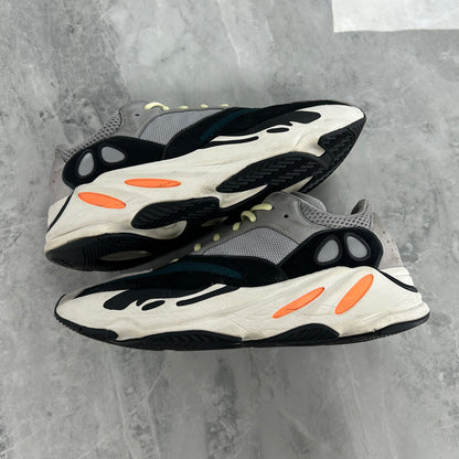 adidas Yeezy Boost 700
Wave Runner (USED NO BOX)