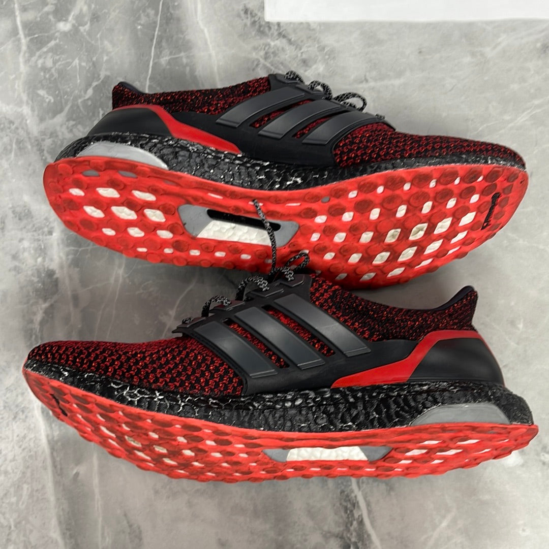 adidas Ultra Boost 2.0 Core Black Solar Red
