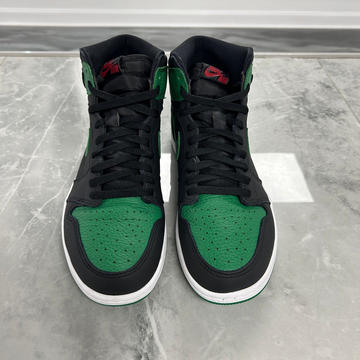 Jordan 1 Retro High OG Pine Green 2.0 (USED NO BOX)