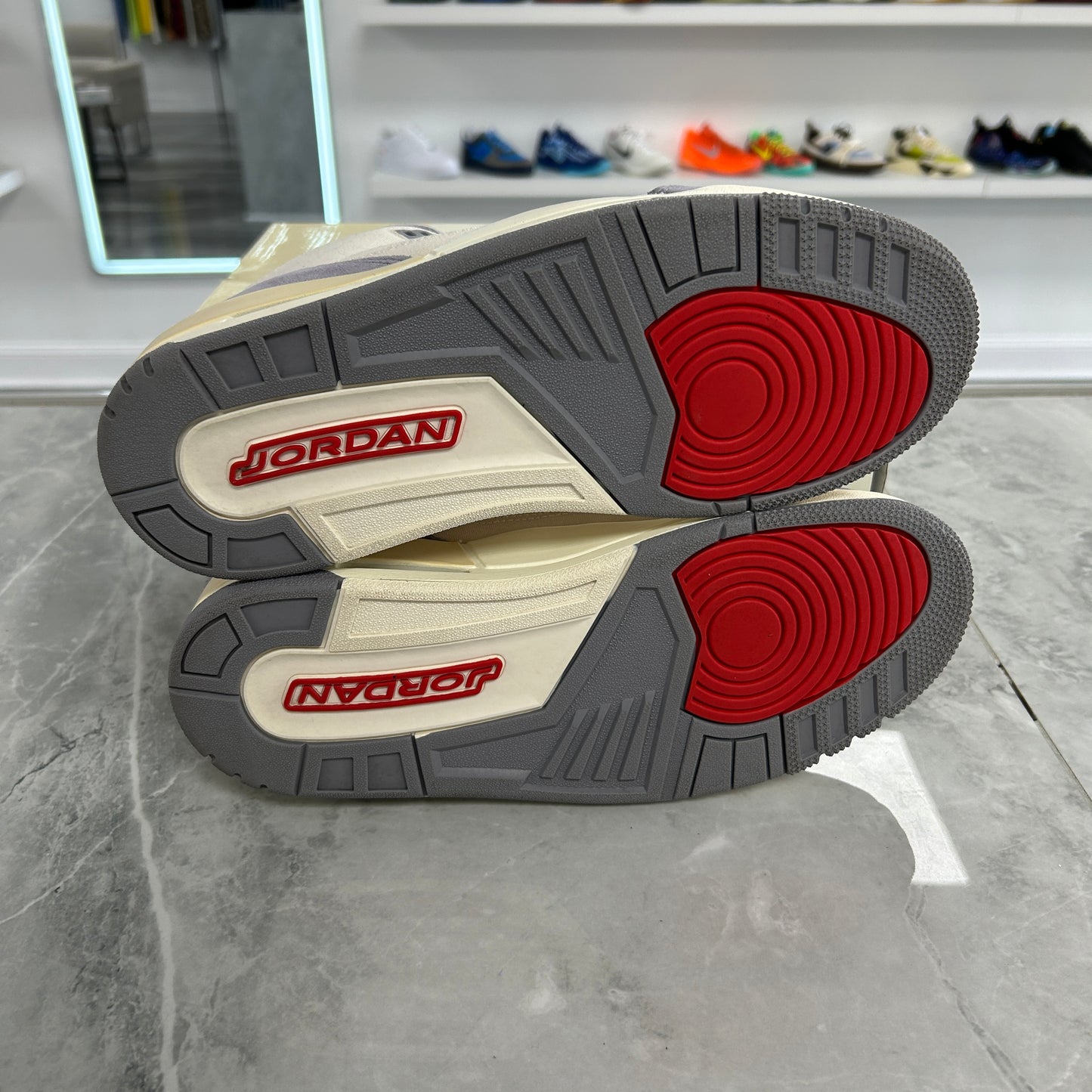 Air Jordan 3 Retro SE Muslin (USED)