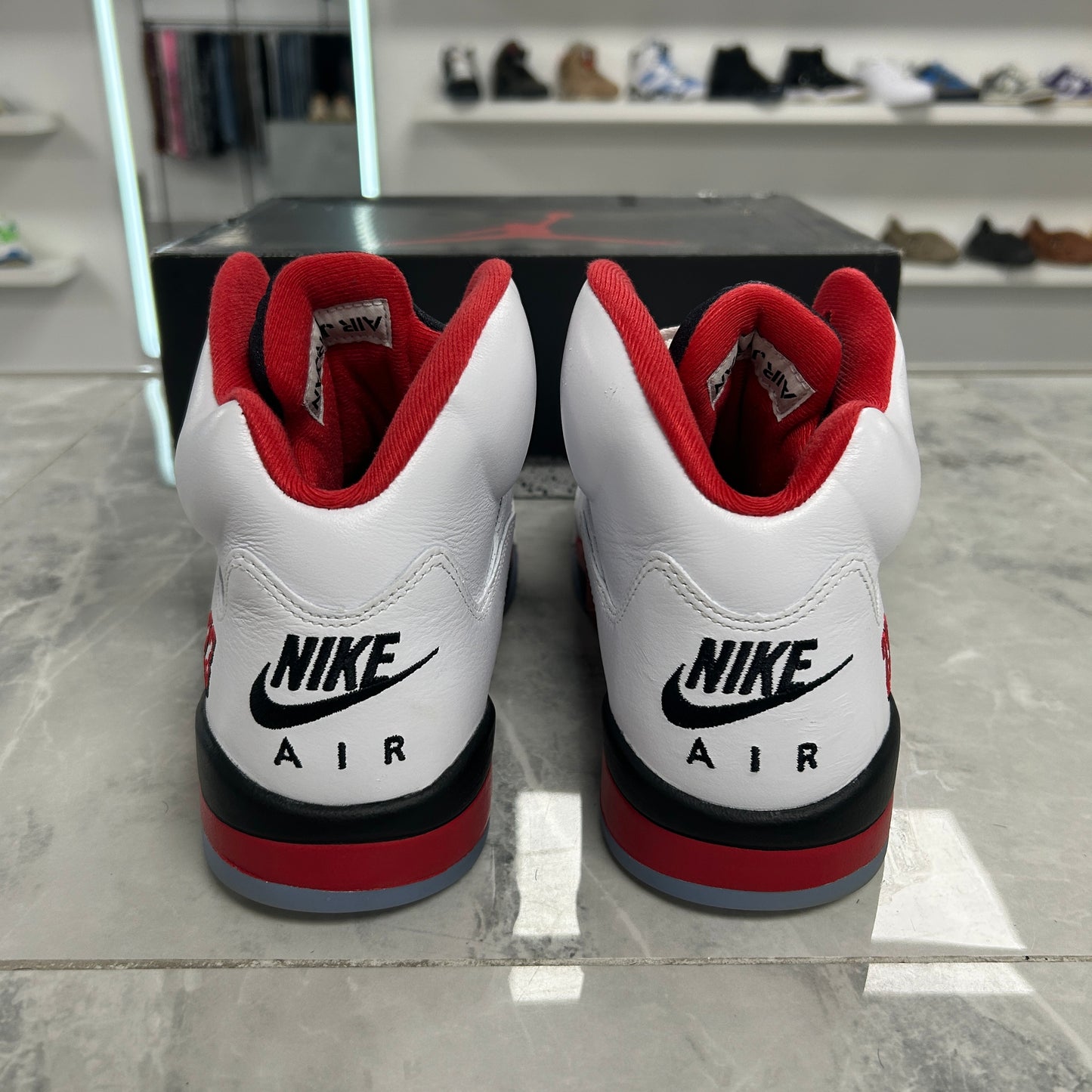 Air Jordan 5 Retro Fire Red (USED)