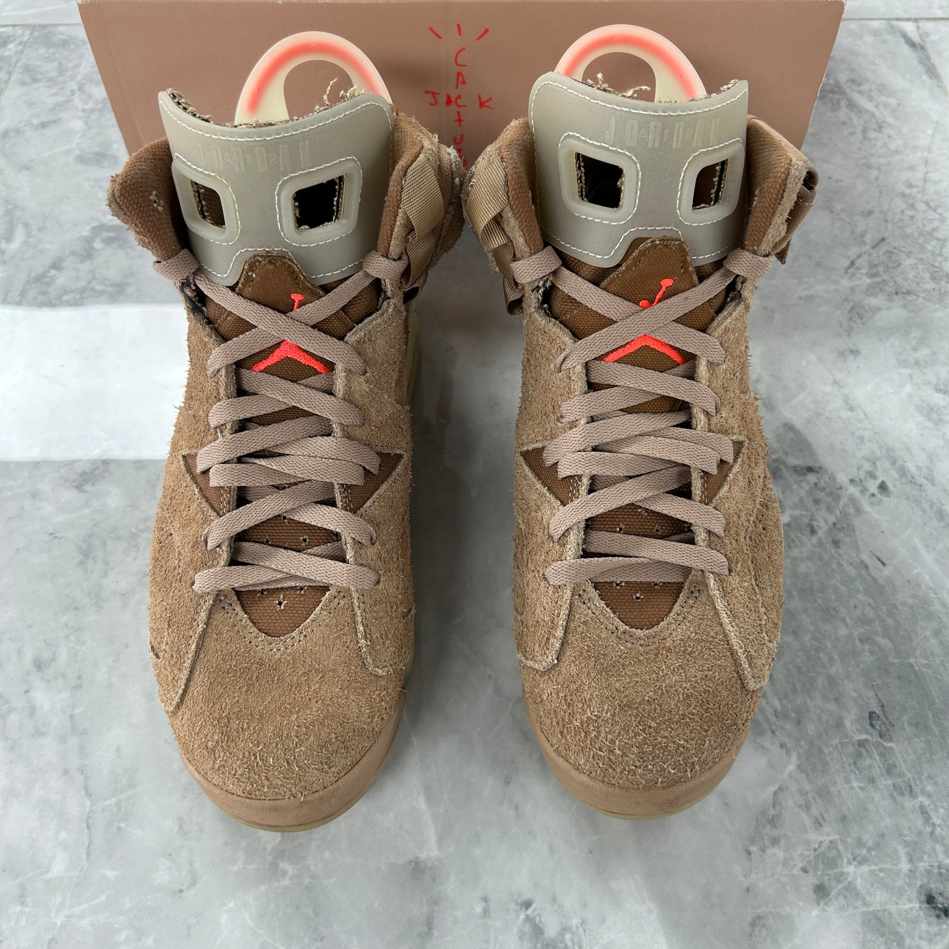 Air Jordan 6 Retro x Travis Scott British Khaki — view 4