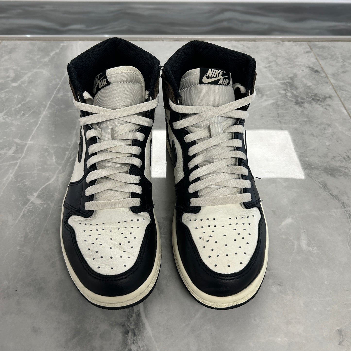 Jordan 1 Retro High OG Dark Mocha (USED NO BOX)