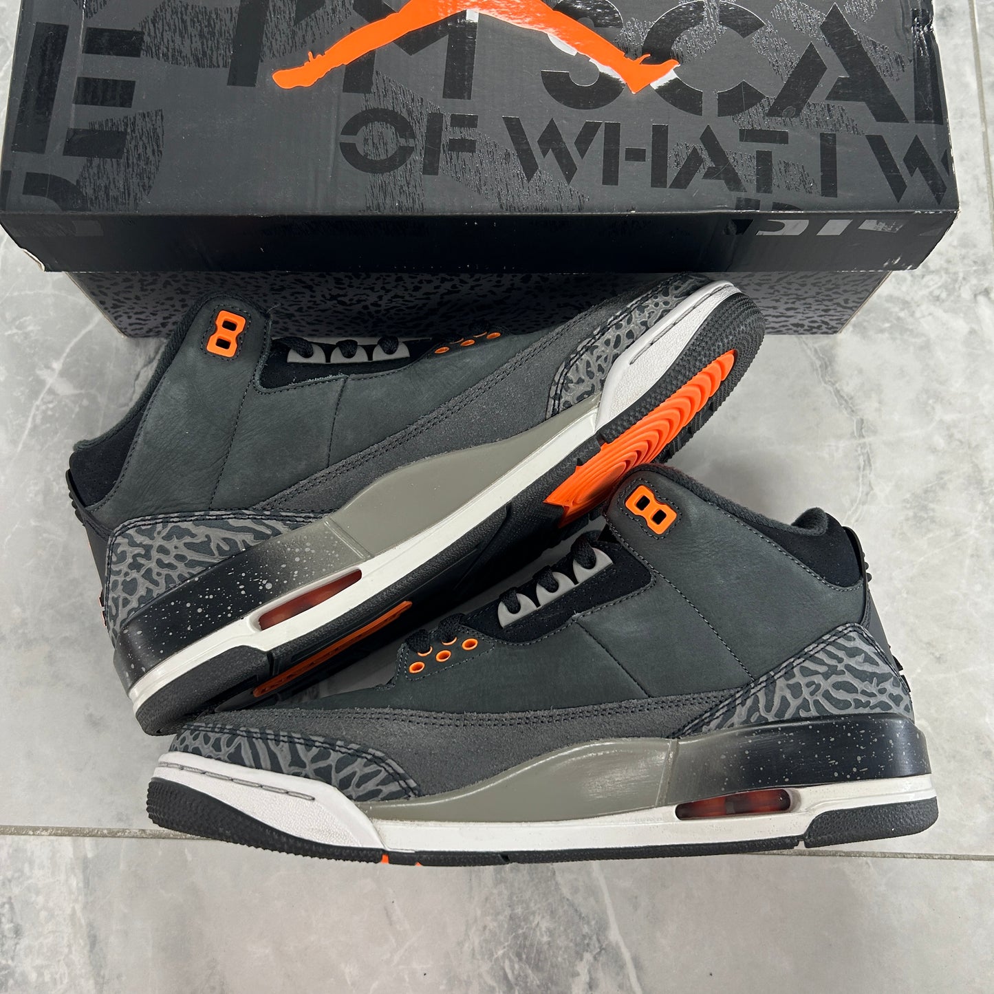 Jordan 3 Retro Fear (2023) - view 3