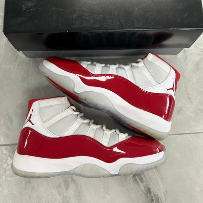 Air Jordan 11 Retro Cherry (USED)