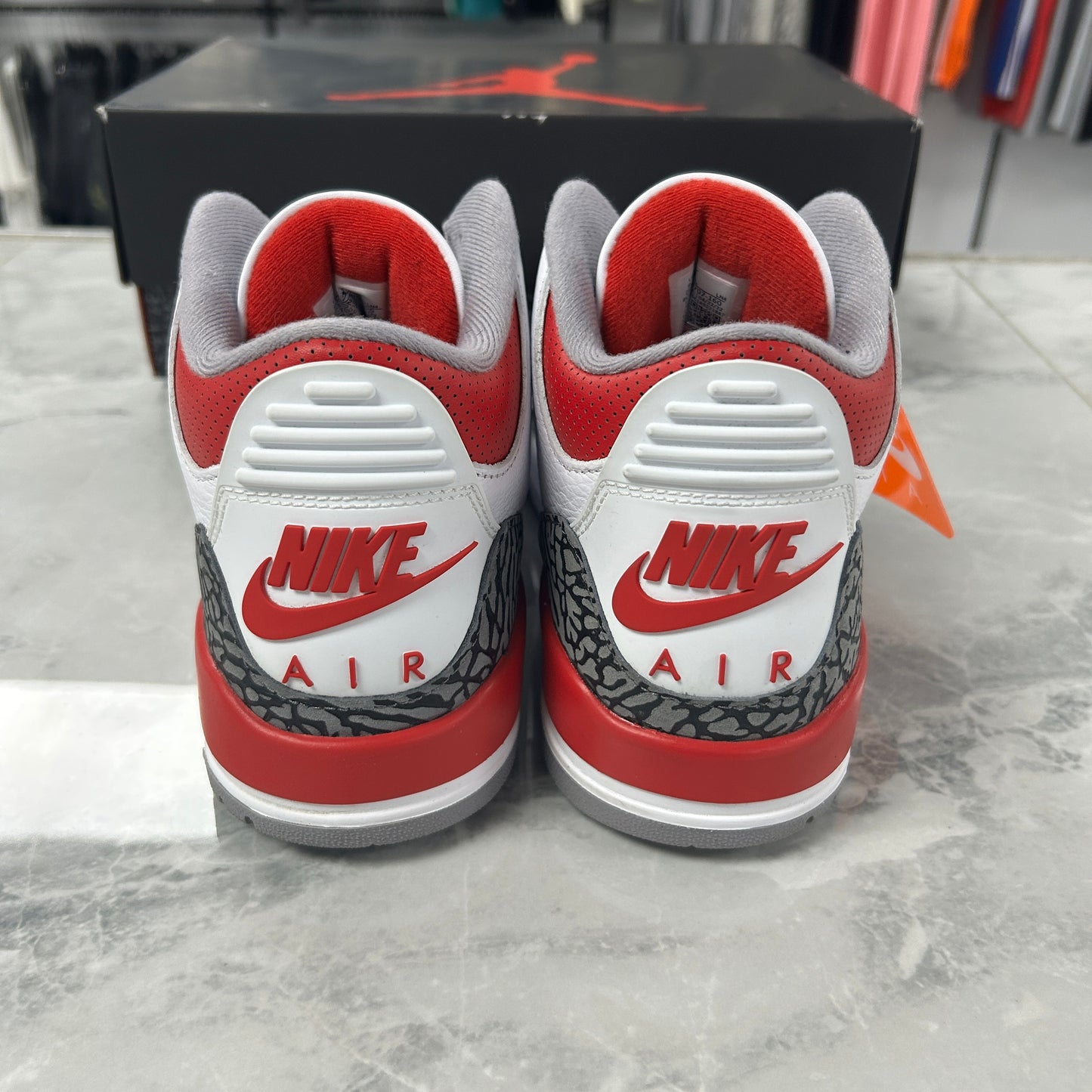 Jordan 3 Retro Fire Red (2022)(USED)