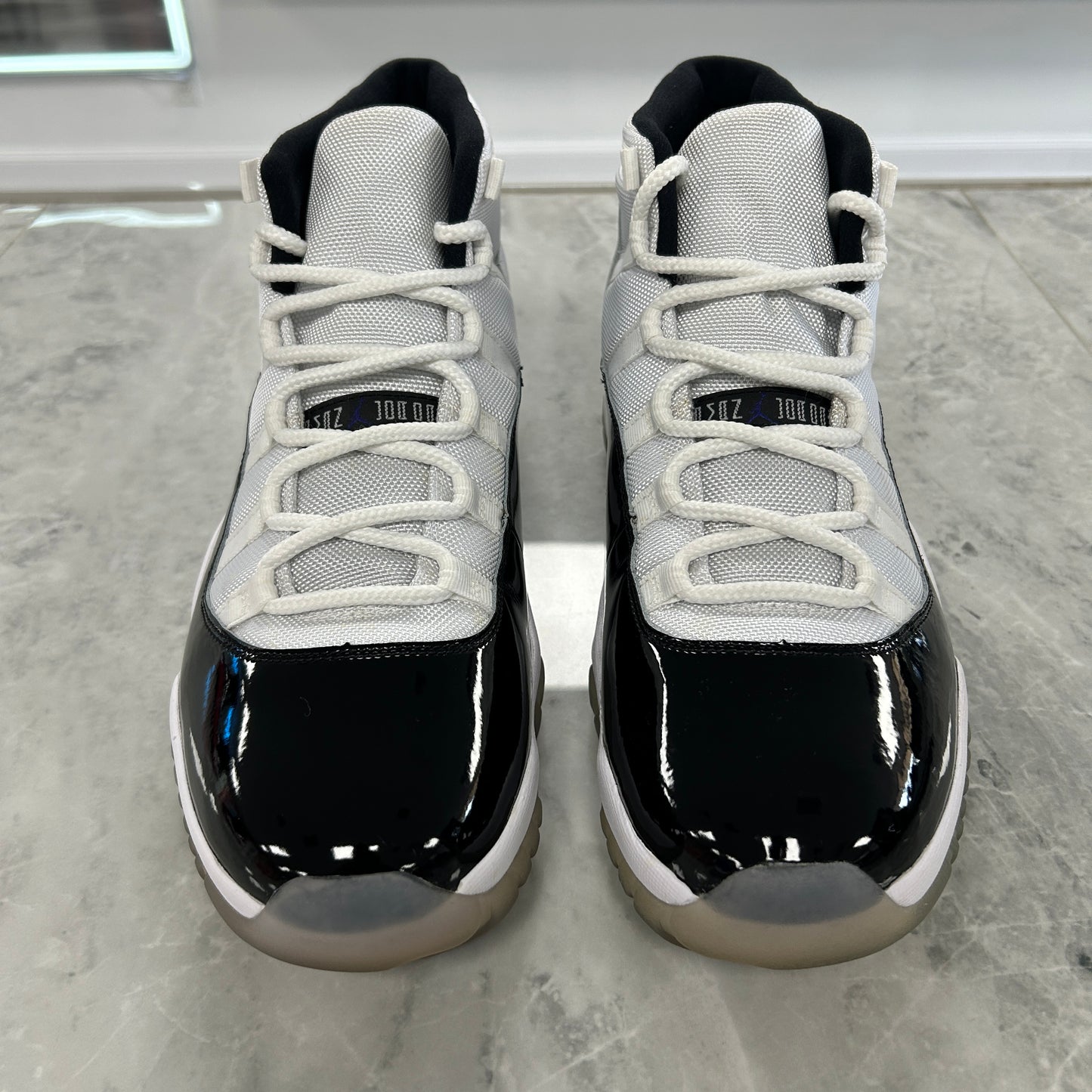 Air Jordan 11 Retro Concord 2018 (Used)(NO BOX)