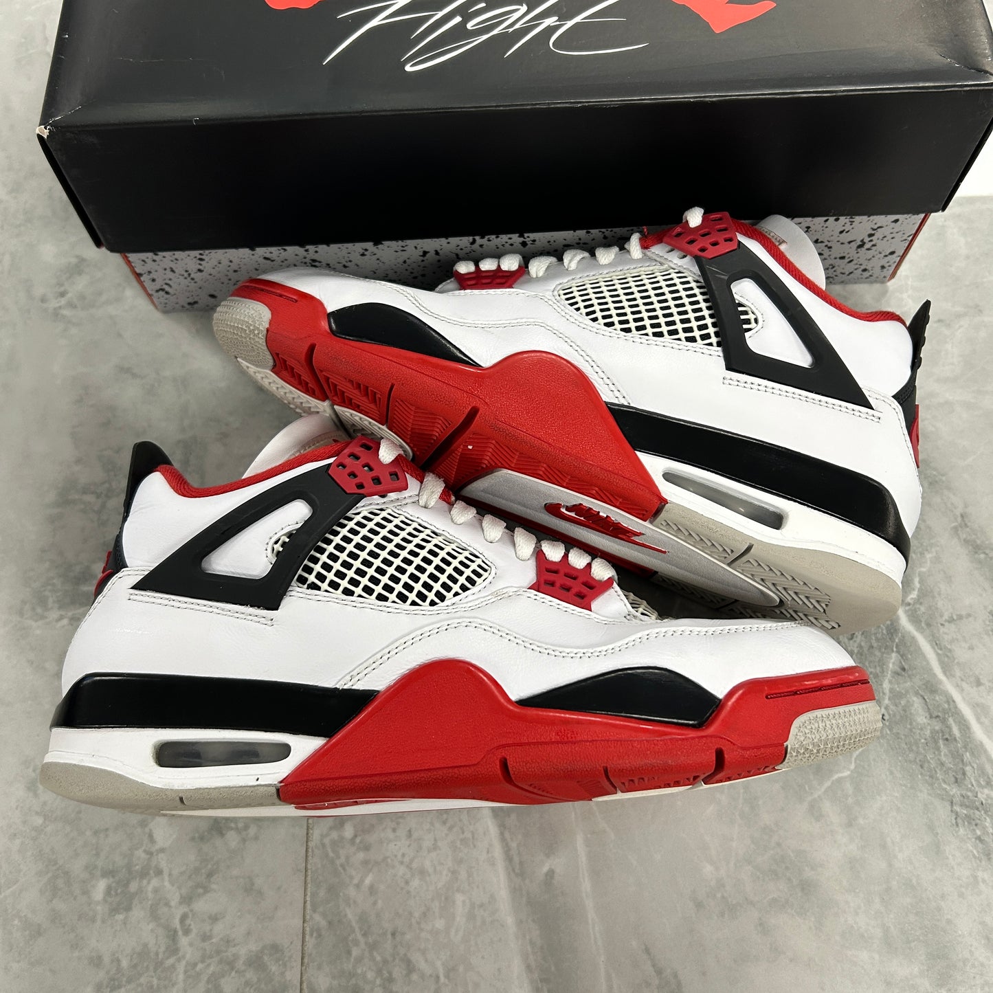 Jordan 4 Retro Fire Red (2020)(USED)