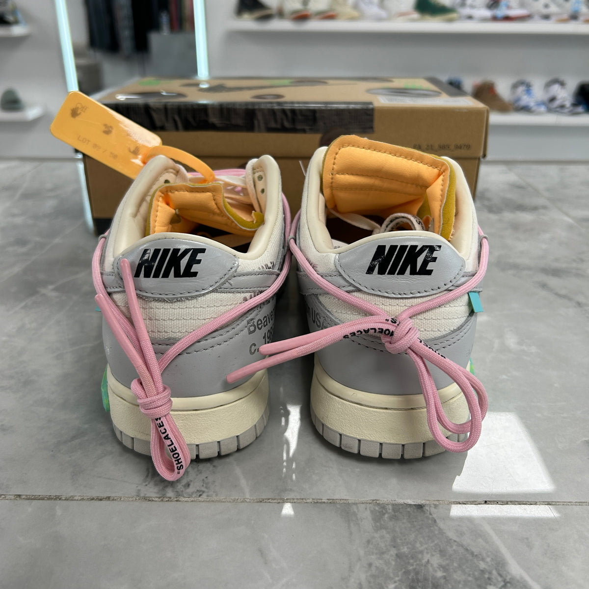 Nike Dunk Low Off-White Lot 9 - view 5