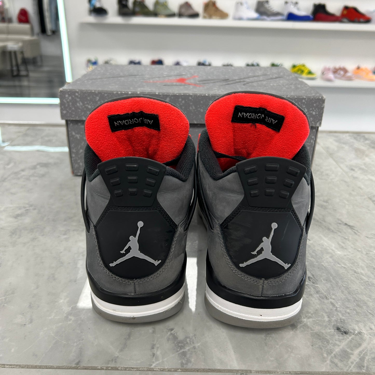 Jordan 4 Retro Infrared (USED)