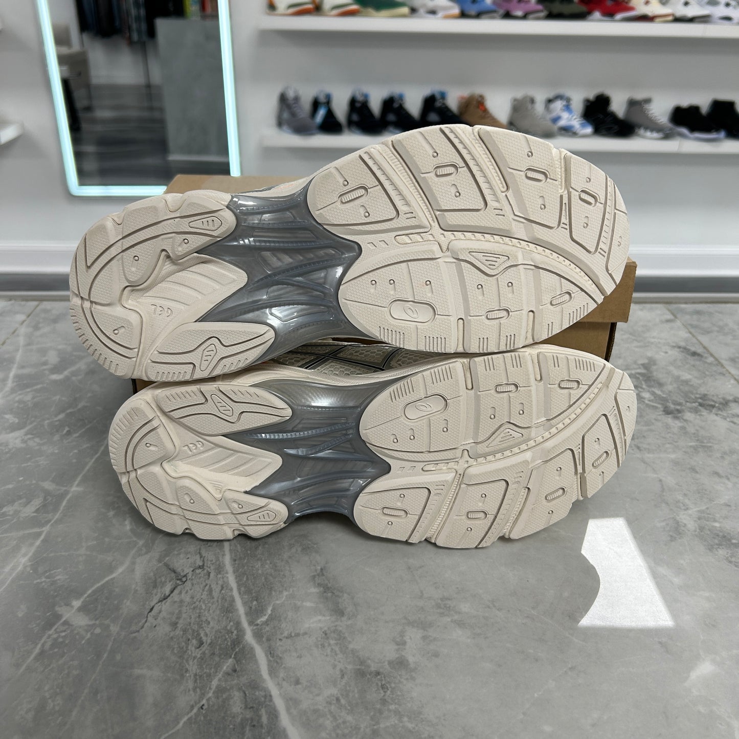 ASICS GT-2160 Paris (USED)